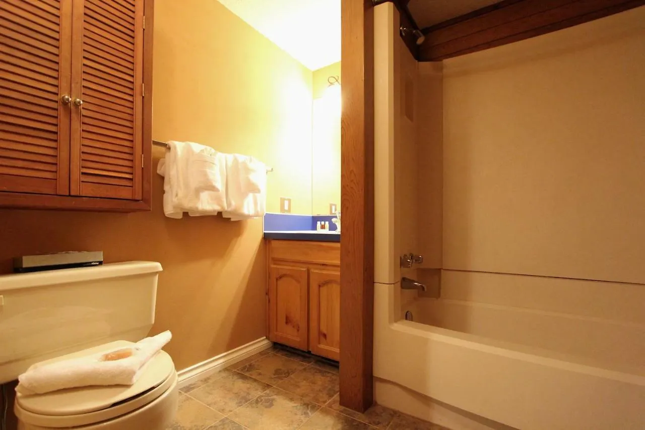 Rainbow Suites By Whistler Retreats Apartment